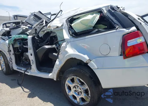 2013 Ford Expedition Limited from USA, damaged, VIN 1FMJU1K58DEF49036